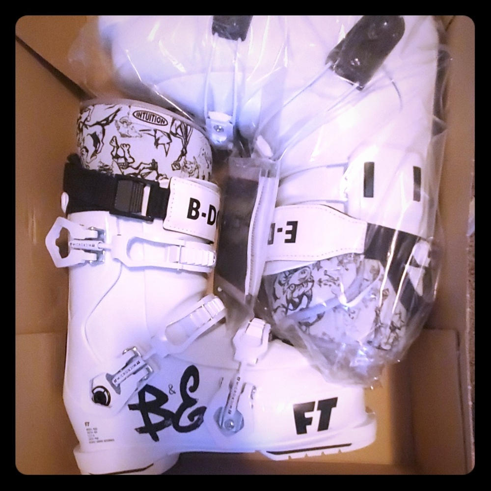 Full tilt B&E pro Ltd  ski boots